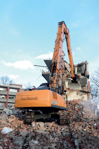 CASE HIGH-REACH KOMBIAUSRÜSTUNG IM EINSATZ BEI DER PAUL KAMRATH INGENIEURRÜCKBAU GMBH